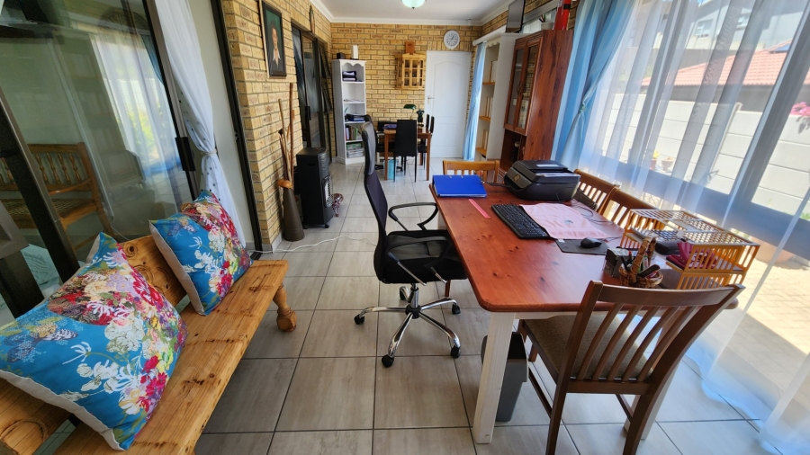 3 Bedroom Property for Sale in Seemeeu Park Western Cape